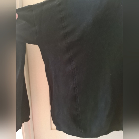 Cyrus Front Detail Crew Neck L/S Ribbed Ruffled Cuff Neck & Bottom Black Size L - Picture 4 of 5